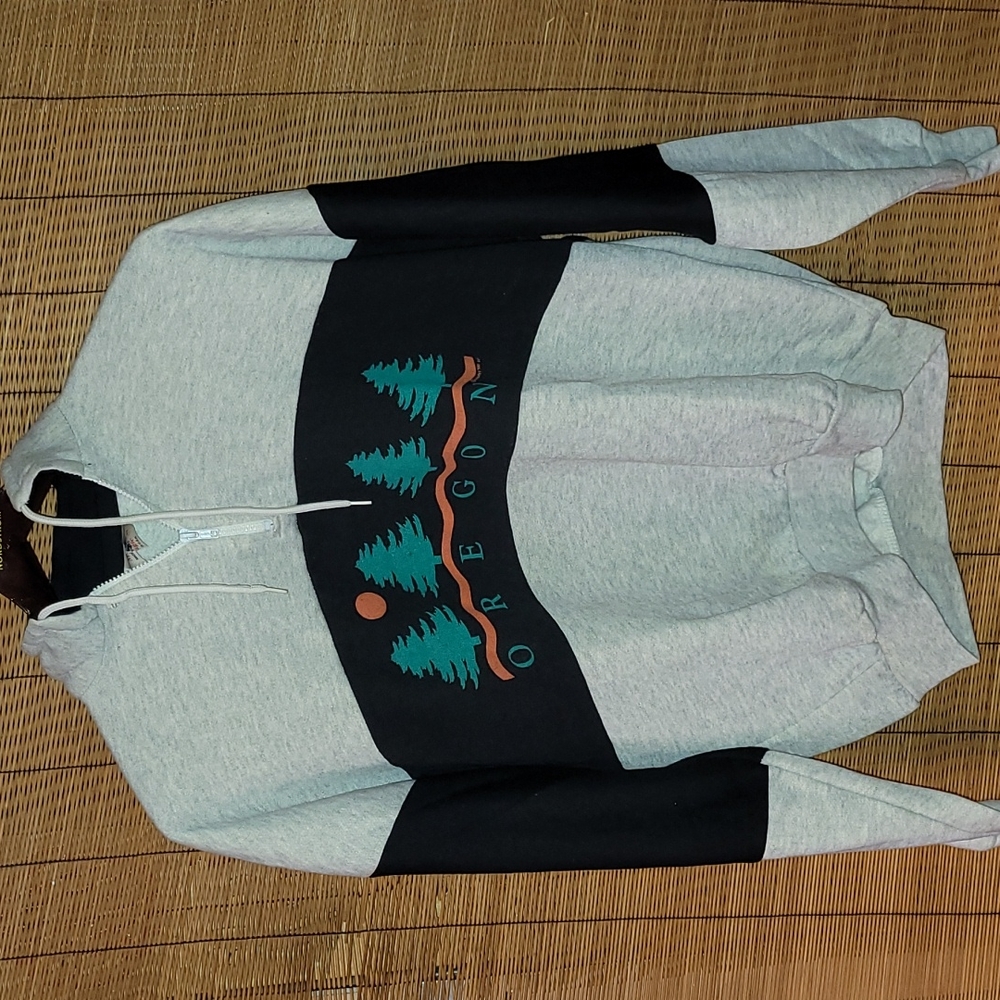 Vintage. Made in USA. Oregon.  Quarter-zip pullover. Size XL.